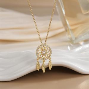 Fashionable copper gold-plated dream catcher design pendant, light luxury niche high-end necklace