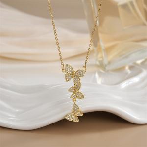 Necklace with feminine temperament, Ins style, new light luxury fashion, four zircon full diamond titanium steel necklace