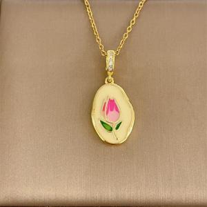 Exquisite and sophisticated tulip titanium steel necklace with a high-end feel, women's light luxury, niche collarbone chain temperament, women's diamond inlaid jewelry